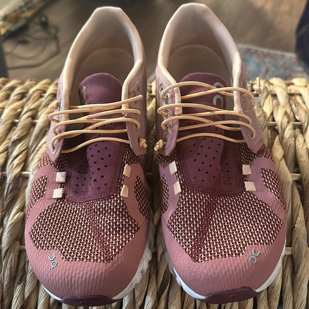 On Running Shoes Women size 9